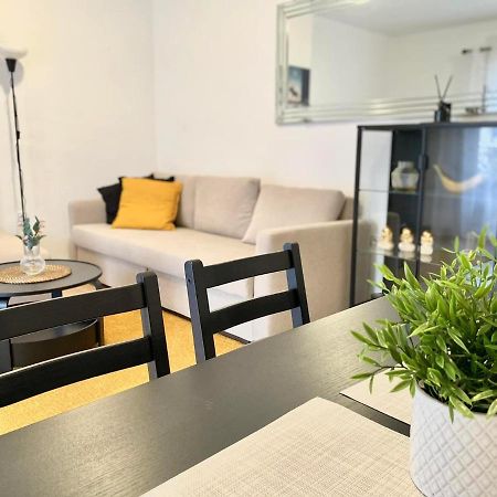 Locos Beach Holiday Apartments Torrevieja Kültér fotó
